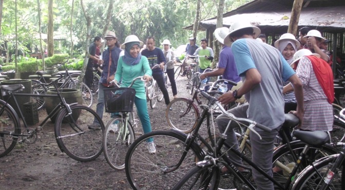 Wisata Sepeda (Gowes) Borobudur, Kampung Wisata Wanureja Lembah Menoreh